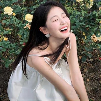 美女荒野逃亡